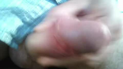 Snapshot of slimsmiler chatting on June 2, 6:43 pm slimsmiler online show from June 2, 6:43 pm