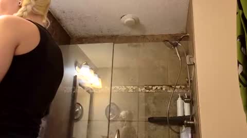 slip_inslide online show from March 2, 5:31 pm