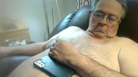 slippery_duck online show from March 15, 1:39 pm