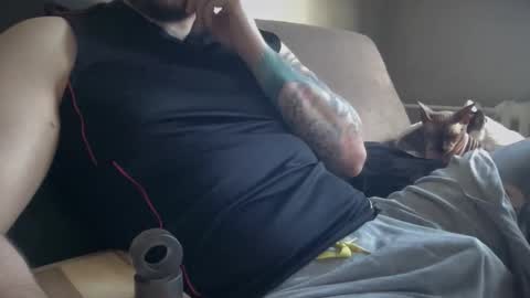 just chillin online show from September 29, 7:13 am