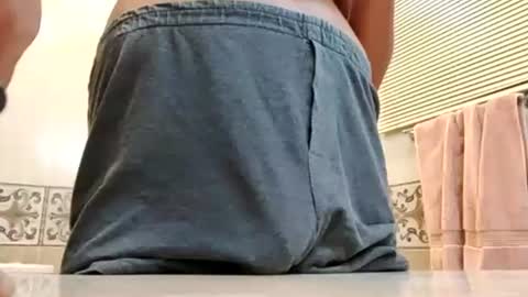 Snapshot of slowmooo_42069 chatting on September 24, 8:45 pm slowmooo_42069 online show from September 24, 8:45 pm