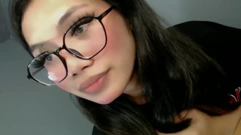 slut4attention online show from November 6, 4:13 am