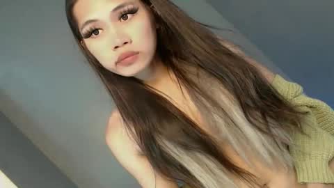 slut4attention online show from April 19, 6:02 am