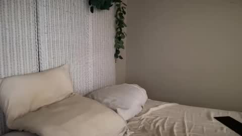 slut online show from September 28, 4:12 pm