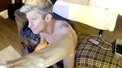 Snapshot of slutpuppy2026 chatting on May 26, 6:09 am slutpuppy2026 online show from May 26, 6:09 am