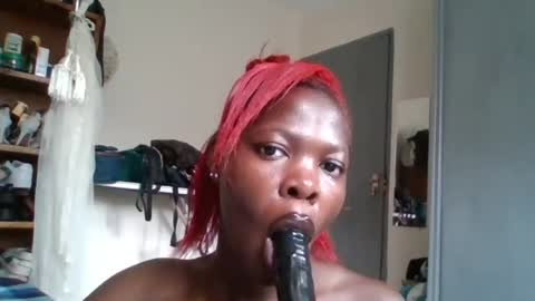 Snapshot of slutty_936915 chatting on June 27, 12:55 pm slutty_936915 online show from June 27, 12:55 pm