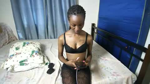 slutty_baddie online show from October 25, 8:00 am