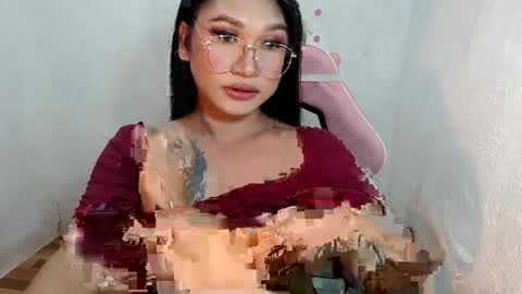  Lovie  online show from January 23, 7:11 am