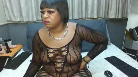 Snapshot of sluttyangelxxxx chatting on February 20, 11:27 pm sluttyangelxxxx online show from February 20, 11:27 pm