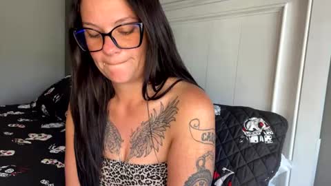 Snapshot of sluttycouple840 chatting on June 23, 10:41 pm sluttycouple840 online show from June 23, 10:41 pm