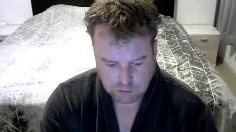 Snapshot of sluttynakedguy05_5 chatting on December 29, 10:23 am sluttynakedguy05_5 online show from December 29, 10:23 am