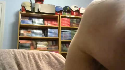 sluttyslave81 online show from April 29, 5:33 am