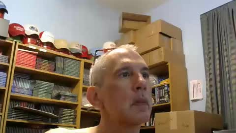 Snapshot of sluttyslave81 chatting on May 13, 6:44 am sluttyslave81 online show from May 13, 6:44 am