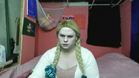 Tori Smith online show from February 11, 5:16 am