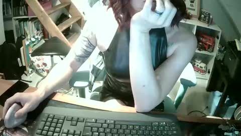Snapshot of sluttytoy83 chatting on March 16, 8:02 pm sluttytoy83 online show from March 16, 8:02 pm