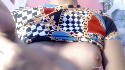 slutyyqueen online show from September 12, 3:28 am