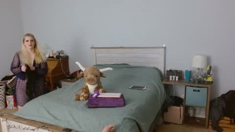 Rachel Lawrence online show from December 30, 3:25 am