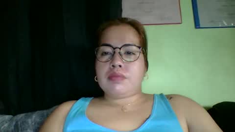 Snapshot of small_boobs59 chatting on February 20, 5:59 am Lovewella online show from February 20, 5:59 am