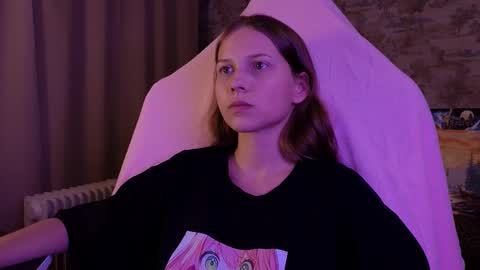 Emma online show from February 15, 11:56 pm