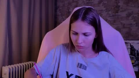 Emma online show from March 4, 11:00 pm