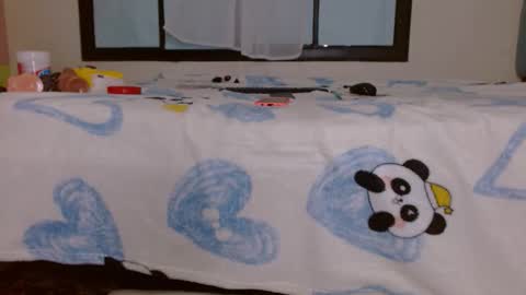 Snapshot of smalldulcestrong chatting on November 2, 12:24 am DULCE online show from November 2, 12:24 am