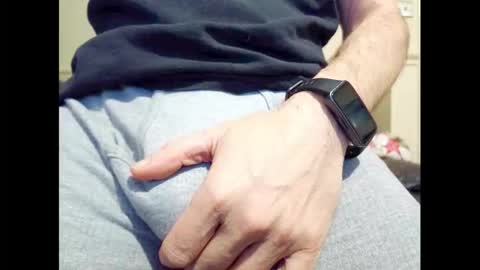 Small Hairy Uncut online show from December 2, 2:39 am