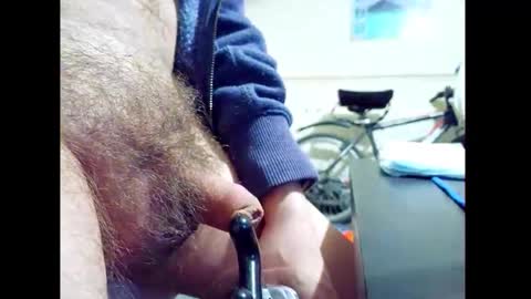 Small Hairy Uncut online show from April 5, 2:42 am
