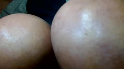 smallmalelass online show from January 1, 11:49 am