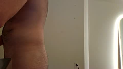 Snapshot of smallthrob chatting on May 14, 7:20 pm smallthrob online show from May 14, 7:20 pm