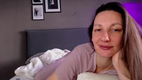 Anna no bbbbybybbabebyy just Anna. And dont call me mom please. online show from February 20, 6:28 am