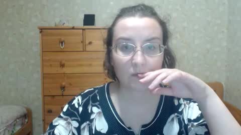 Snapshot of smart_rose chatting on October 6, 2:58 pm smart_rose online show from October 6, 2:58 pm