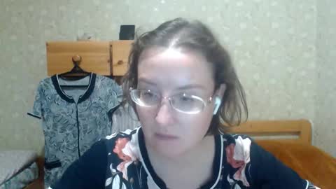 Snapshot of smart_rose chatting on October 13, 2:22 am smart_rose online show from October 13, 2:22 am