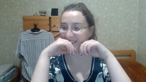 Snapshot of smart_rose chatting on October 14, 4:19 pm smart_rose online show from October 14, 4:19 pm