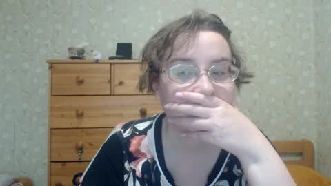 smart_rose online show from April 12, 4:01 pm