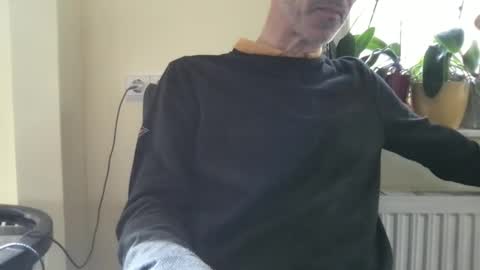 Snapshot of smart_sex69 chatting on October 20, 9:54 am smart_sex69 online show from October 20, 9:54 am