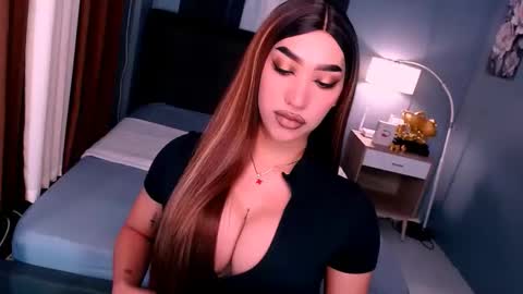 smasherqueen online show from April 1, 8:26 am