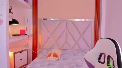 smile__1 online show from September 21, 11:34 am