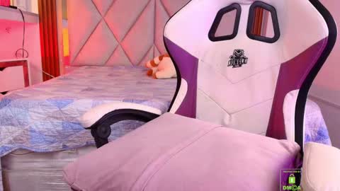 smile__1 online show from September 24, 12:41 pm