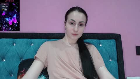 Snapshot of smile_cute_fox chatting on March 21, 12:21 pm smile_cute_fox online show from March 21, 12:21 pm