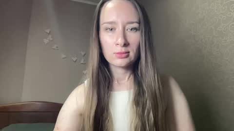 smilequeen_ online show from October 9, 6:06 pm