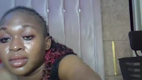 smiley_berry online show from November 2, 2:14 am