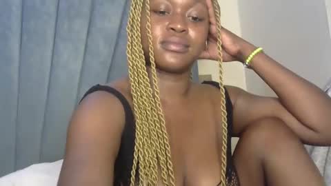 smiley_berry online show from November 10, 9:03 pm