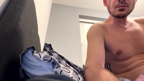 Snapshot of smisby12 chatting on October 22, 10:53 pm smisby12 online show from October 22, 10:53 pm