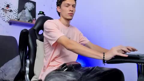 SMIT  online show from January 2, 8:24 pm