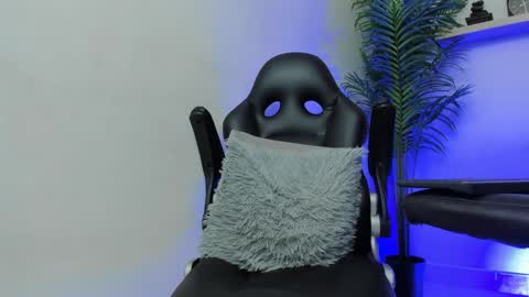 SMIT  online show from January 3, 10:40 pm