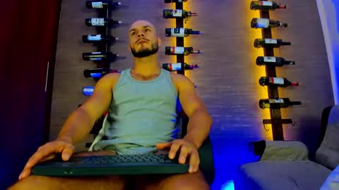 Snapshot of smith_994 chatting on January 15, 10:38 am smith 994 online show from January 15, 10:38 am