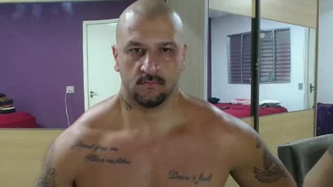 Snapshot of smithduke chatting on February 24, 1:46 am smithduke online show from February 24, 1:46 am