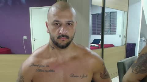 Snapshot of smithduke chatting on March 8, 9:51 pm smithduke online show from March 8, 9:51 pm