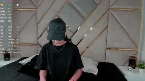 Snapshot of smithjay_ chatting on December 12, 12:44 pm Smith Jay online show from December 12, 12:44 pm