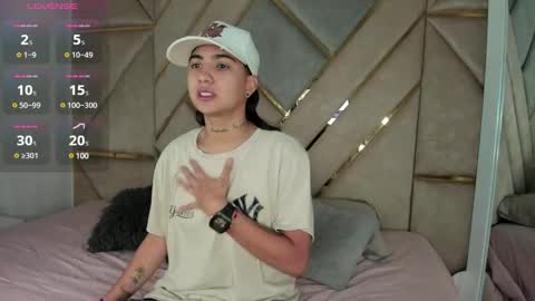 Snapshot of smithjay_ chatting on February 6, 12:37 pm Smith Jay online show from February 6, 12:37 pm